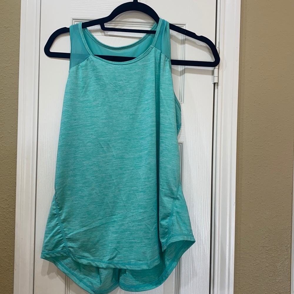 Athletic tank top
